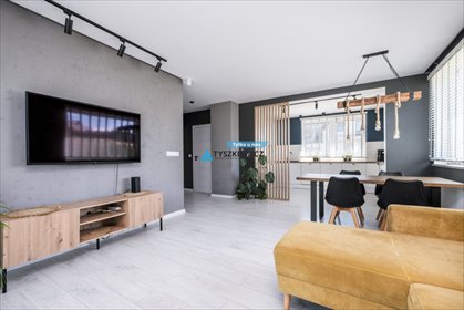 Nowoczesny dom 139 m² z garażem, tarasem i gotowy do zamieszkania dom Rożental, Różana