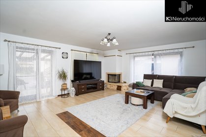Dom dwurodzinny z garażami, 462 m² działki, Łochów dom Łochów, 1 Maja