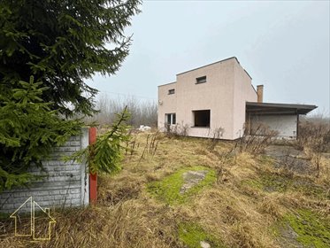 Sprzedam działkę z budynkiem i dużą powierzchnią inwestycyjną działka Kutno (gw)