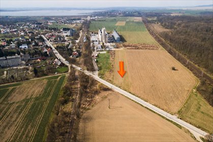 Działka 5856 m² pod magazyny i logistykę przy kolei działka Mietków