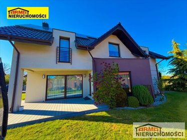 Komfortowy dom wolnostojący z garażem i fotowoltaiką dom Stargard, centrum, Sadowa