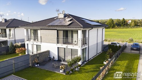 Nowoczesny dom 133 m2 z garażem i ogrodem. dom Koszalin