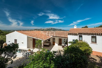 Luksusowa willa 280 m² z basenem i ogrodem w Arzachena dom Arzachena