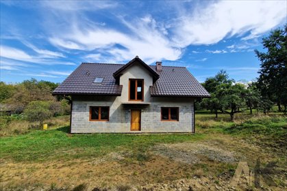Dom 137 m² na dużej działce 1,07 ha (Grabie-Kąty) dom Kąty, Grabie