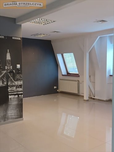 Wynajem biurowo-handlowy lokal przy Al. Krakowskiej. lokal użytkowy Janki, al. Krakowska