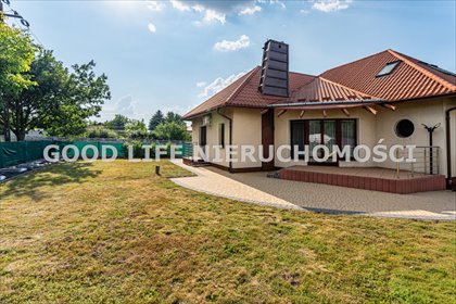 Wolnostojący dom 246 m2 z sauną, ogród, blisko Rzeszowa dom Trzebownisko