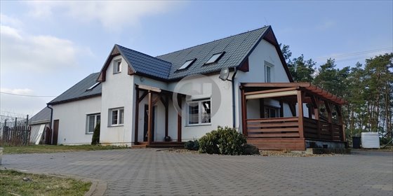 Dom z kominkiem - tarasem i garderobą w spokojnej okolicy dom Bogdaniec