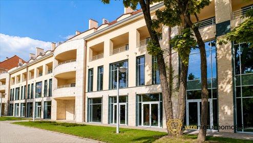 Na wynajem przestronne 38 m² apartament z klimatyzacją w prestiżowym budynku w Krzykach mieszkanie Wrocław, Krzyki, Powstańców Śląskich