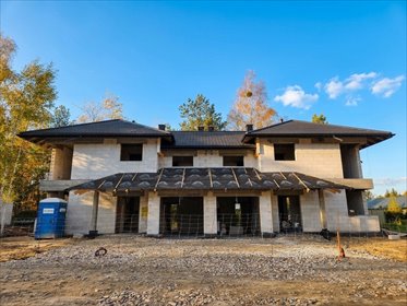 Na sprzedaż przestronny dom 155 m² w Żółwinie z wysokimi oknami dom Żółwin, Liściasta