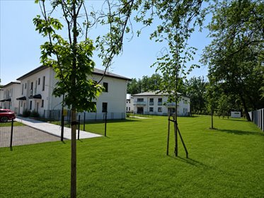 Nowoczesne 3-pokojowe mieszkanie z dużym ogrodem 770 m² mieszkanie Warszawa, Wawer, Bysławska