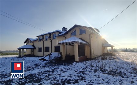 dom na sprzedaż 708m2 dom Uchylsko, Uchylsko, Wiejska