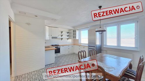 Przestronne 74m2 z jasnym salonem i wyposażoną kuchnią mieszkanie Debrzno, Os. Słoneczne