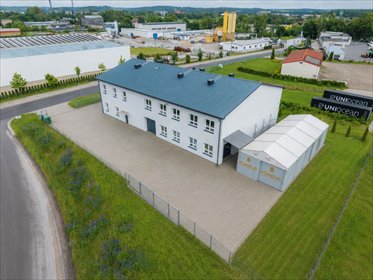 Nowoczesny magazyn z biurem i mieszkaniem, 1004 m² magazyn Mrągowo, Towarowa