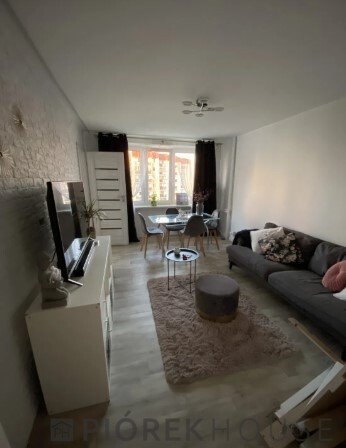 Przestronne 3-pokojowe mieszkanie z balkonem. mieszkanie Warszawa, Praga-Południe, Międzyborska