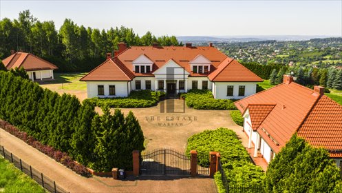 Sprzedam luksusową rezydencję 1220 m² z prywatnym terenem 17 000 m² w Ochojnie dom Ochojno, Lwowska