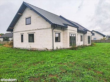 Nowoczesny bliźniak 160 m² z dużą działką i poddaszem dom Krzywanice