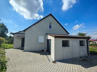 Dom wolnostojący 85,9 m² z odnowioną elewacją polecam dom Wieliczka, Lekarka