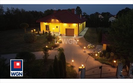 Sprzedam przestronny dom 218 m² w Książnicach z dużą działką dom Książnice, Książnice