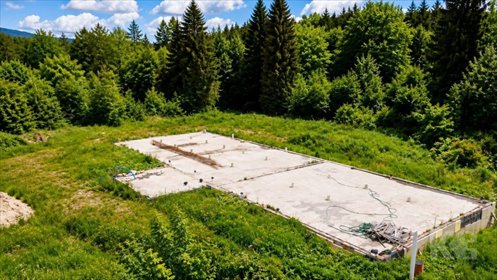 Polecam działkę 43 500 m² z kompleksem jeździeckim w Bieszczadach działka Strzebowiska