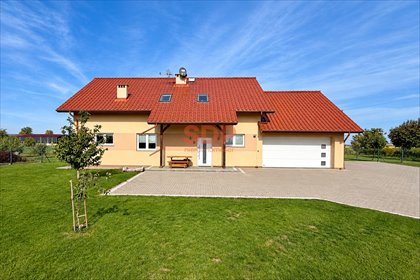 Dom wolnostojący 205 m² z działką 1371 m² i garażem zapraszam dom Goszczyna, Kamienna
