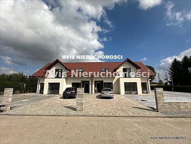 Przestronny dom bliźniak z nowoczesnym wyposażeniem dom Wieruszów