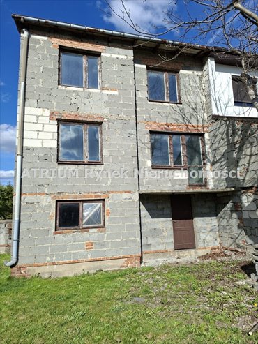 Bliźniak 174 m² z ogrodem i garażem, stan surowy dom Moszczenica