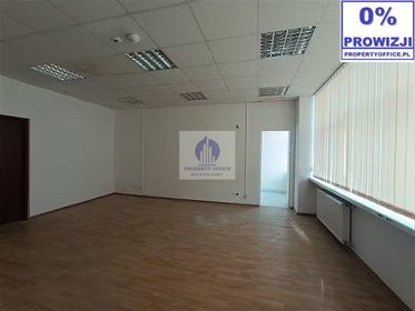 Atrakcyjny lokal biurowy 34,5 m2 z dużymi oknami i klimatyzacją lokal użytkowy Warszawa, Bielany, Sokratesa