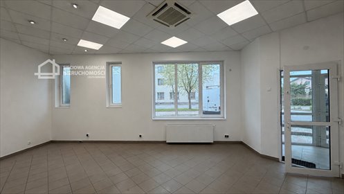 Lokal użytkowy z witryną, klimatyzacją i parkingiem lokal użytkowy Rumia