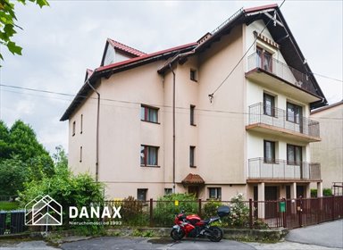 Przestronny dom z trzema mieszkaniami i garażami dom Kraków, Zwierzyniec, Przegorzały