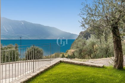 Luksusowa willa 179 m² z ogrodem 600 m² (Limone sul Garda) dom Limone sul Garda