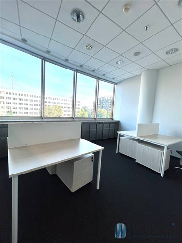 Nowoczesny biurowiec na Mokotowie, 96 m², widoczna fasada lokal użytkowy Warszawa, Mokotów, Domaniewska
