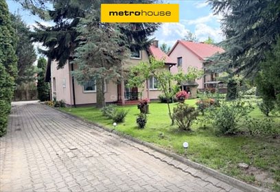 Na sprzedaż dom 137 m² z ogrodem i garażem w Kuznocinie dom Kuznocin