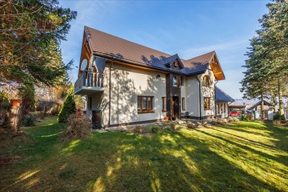 Do sprzedania przestronny dom z ogrodem 370 m² w Krasiczynie dom Dybawka, Wesoła