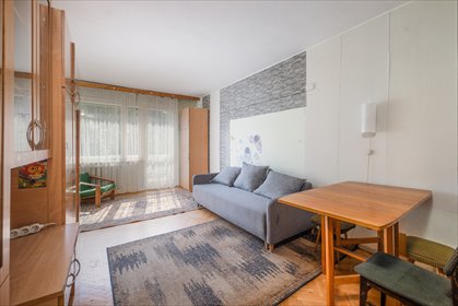 Dwustronne 2 pokoje z balkonem i oryginalnym parkietem polecam mieszkanie Gdynia, Chylonia, Gniewska