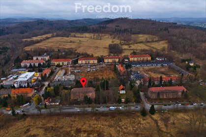 Unikalny obiekt usługowy z dużym potencjałem inwestycyjnym dom Jelenia Góra, Podchorążych