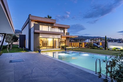 dom na sprzedaż 350m2 dom Izmir, Maltepe, Güzelbahçe, Izmir