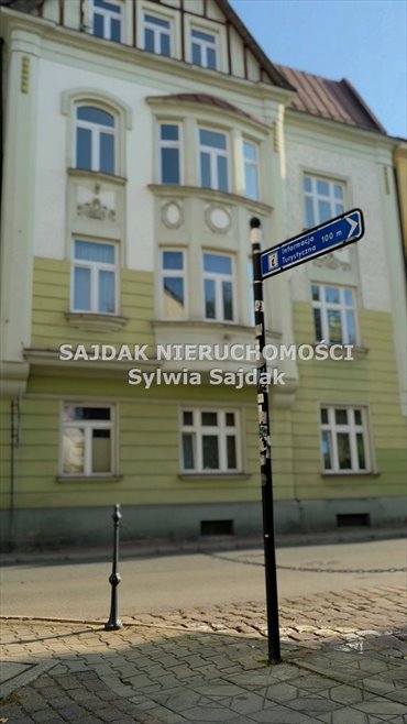 Na sprzedaż przestronne 114 m² w Jastrzębiu-Zdroju z potencjałem mieszkanie Jastrzębie-Zdrój
