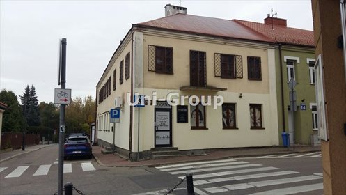 Kamienica z usługami - historia i funkcje w Serocku dom Serock