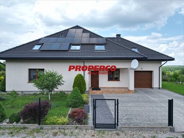 Dom z niezależnymi strefami i potencjałem inwestycyjnym dom Chęciny, Polichno