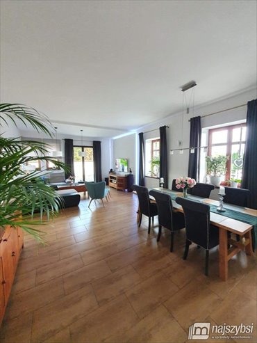 Dom inwestycyjny 506 m2 z windą i panelami fotowoltaicznymi dom Stobno, Stobno