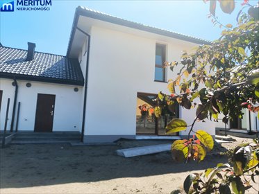 Przestronny bliźniak z garażem, ekologia i komfort dom Żółwin