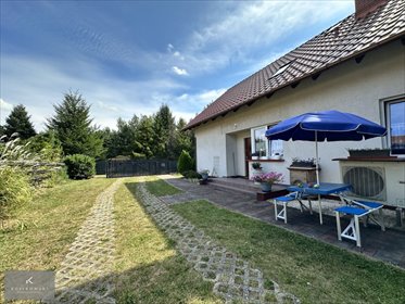 Przestronny dom 160 m² z nowoczesnym ogrzewaniem i garażem dom Ligota