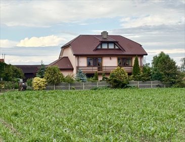 Zapraszam do domu z dwoma niezależnymi mieszkaniami w Radzyniu dom Radzyń