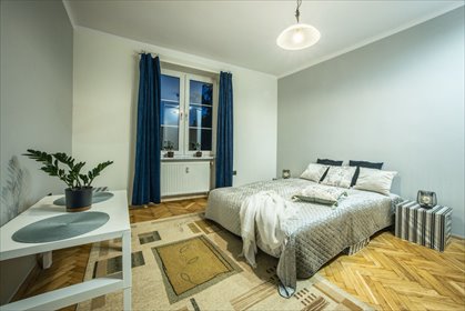 Mieszkanie 47m² w centrum Łowicza, odświeżone, z miejscem parkingowym mieszkanie Łowicz, pl. Stary Rynek
