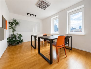 Na wynajem przestronne 144 m² w centrum Warszawy mieszkanie Warszawa, Śródmieście, Zimna
