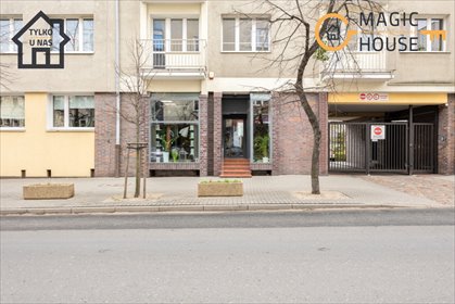 Przestronne 100 m² z witrynami i własnym parkingiem mieszkanie Gdynia, Śródmieście, Władysława IV