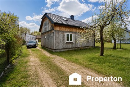 Urokliwy drewniany dom z dużą działką w Jasiorówce dom Jasiorówka