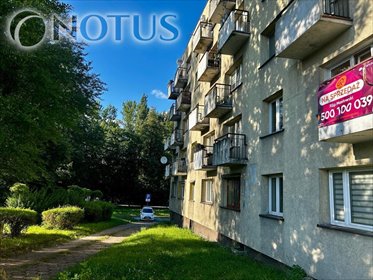 Wyjątkowe 38 m² z balkonem i potencjałem aranżacyjnym mieszkanie Świętochłowice, 1 Maja