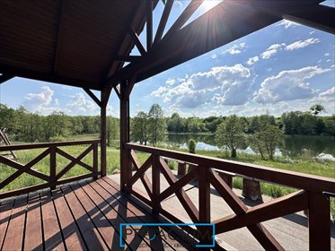 Działka nad jeziorem 3136 m² z domem i linią brzegową działka Jarczechowo