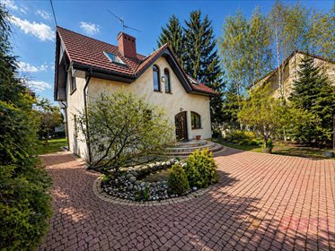 Polecam przestronny dom 127 m² z dużą działką 824 m² w Kielcach dom Kielce